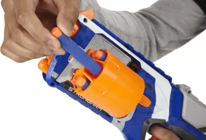 Nerf Elite Strongarm Toy Blaster with Rotating Barrel,Slam Fire, Incl. 20 Darts, Guns & Darts (Multicolor)