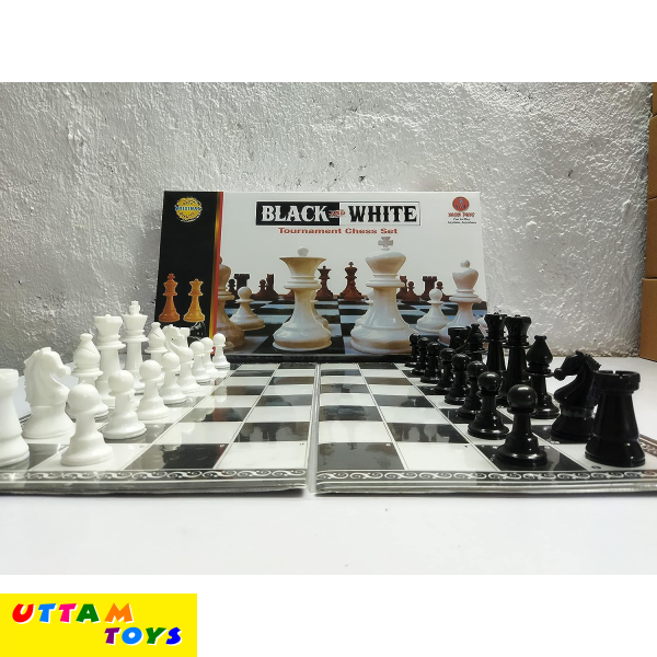 chess black & white